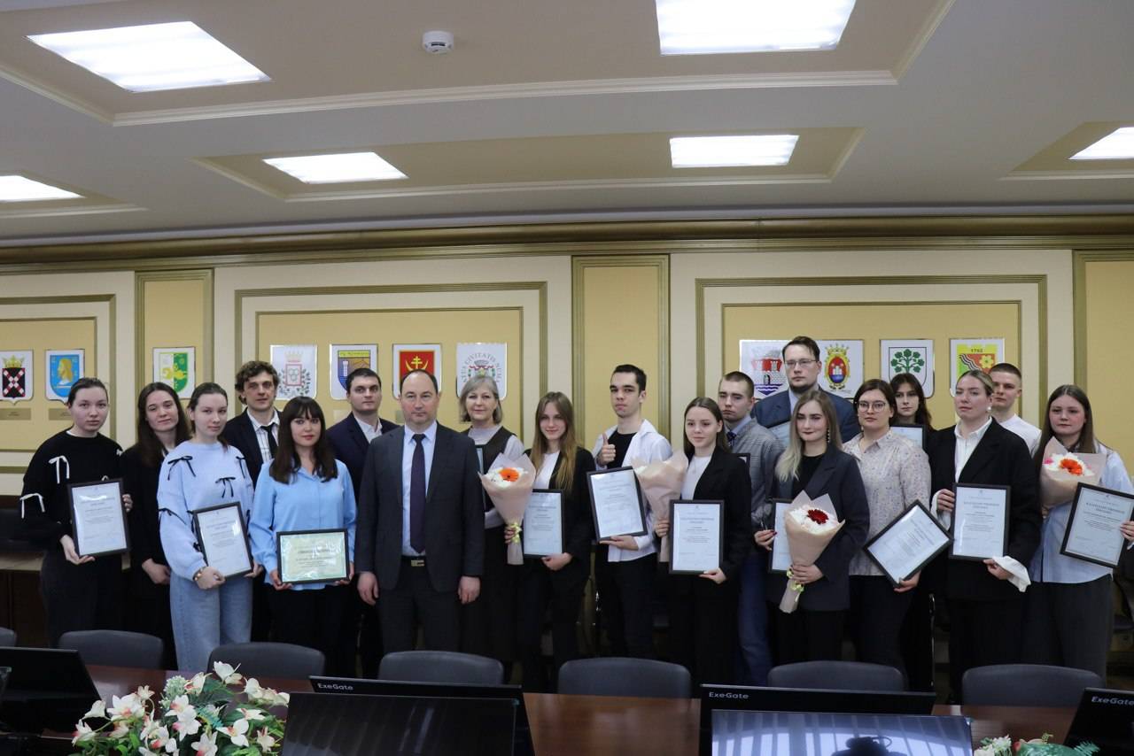 Поздравления в День науки